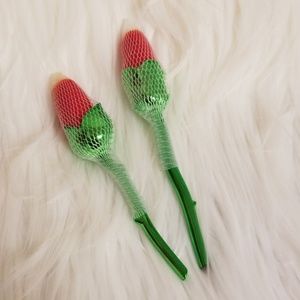 Makeup - Rose Makeup brushes Makeup - Rose Makeup brushes
